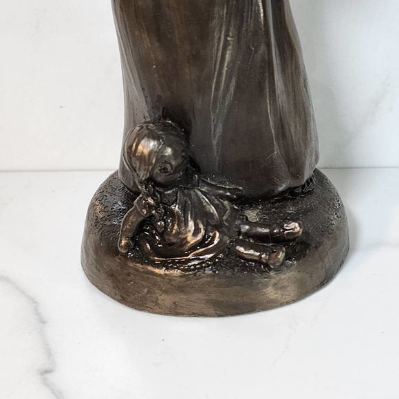 Vintage Cold Cast Bronze Figurine Menton Manor Range Girl and Doll Sculpture - Picture 6 of 10